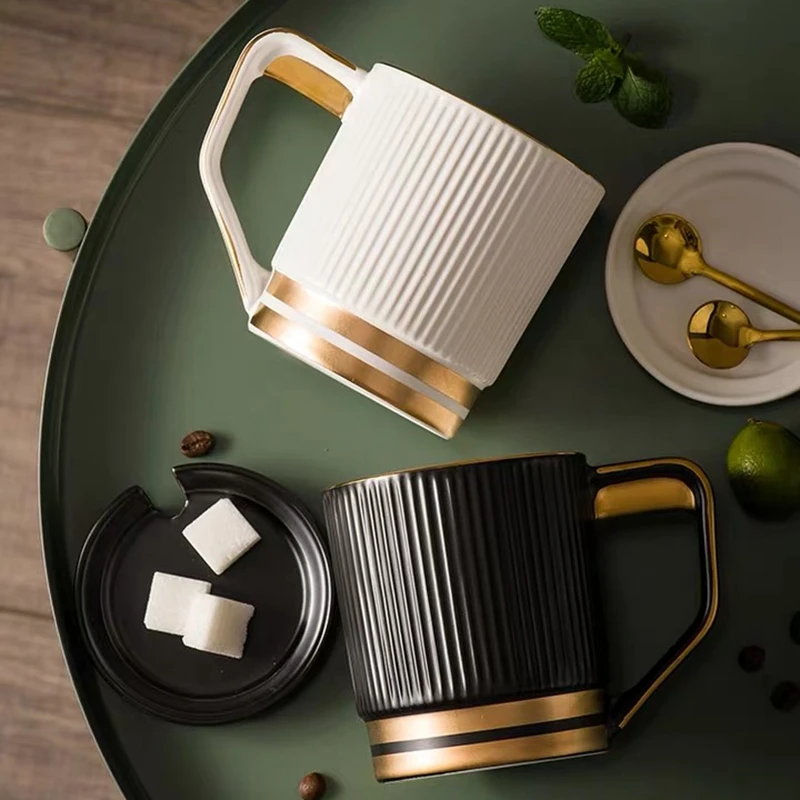 400 мл матовые черные и белые с золотой инкрустацией керамические кружки крышкой