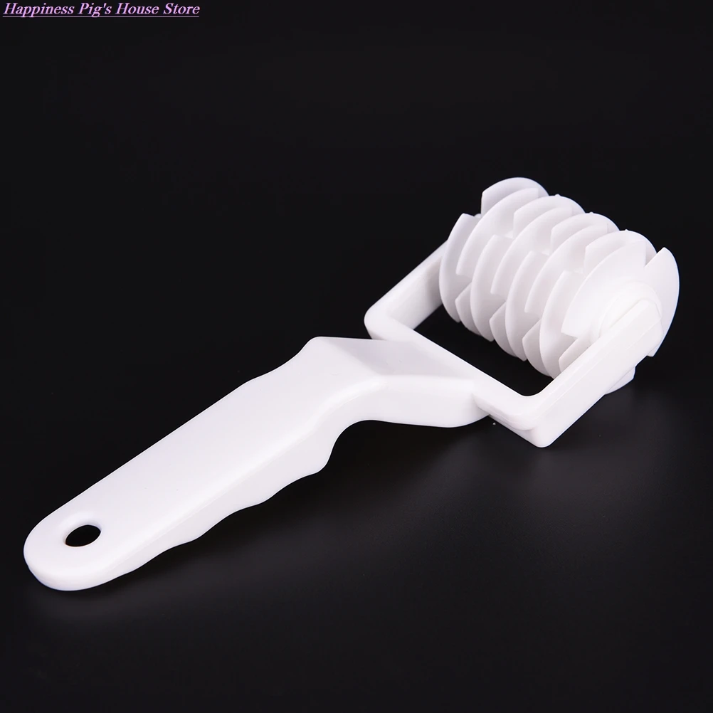 

1pcs Practical Plastic Wheel Knife Embossing Dough Roller Lattice Craft Cooking Tools Large Size Pull Net Pizza Cutters & Wheels