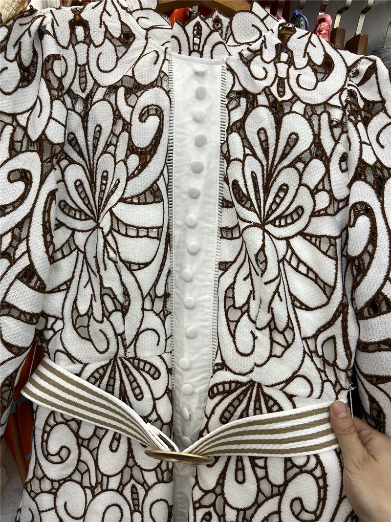 

CBAFU high quality retro totem embroidery puff sleeve lace dress button party dress belt single breasted women dresses P843