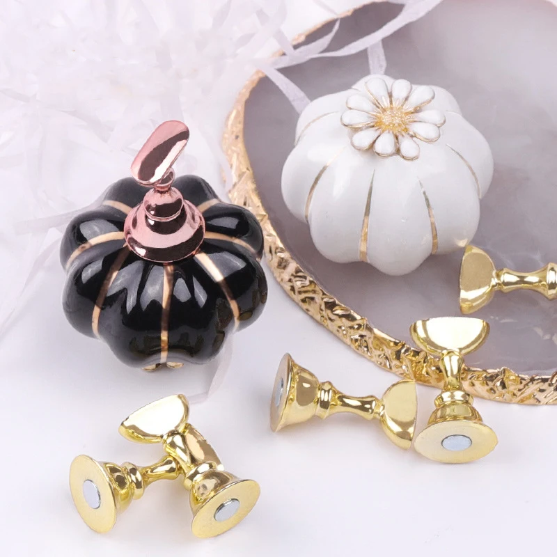 

1 Set Pumpkin Magnetic Nail Holder++ 6 Tips Nail Art Practice Display Stand False Nail Tip Training Stands Manicure Salon Tools