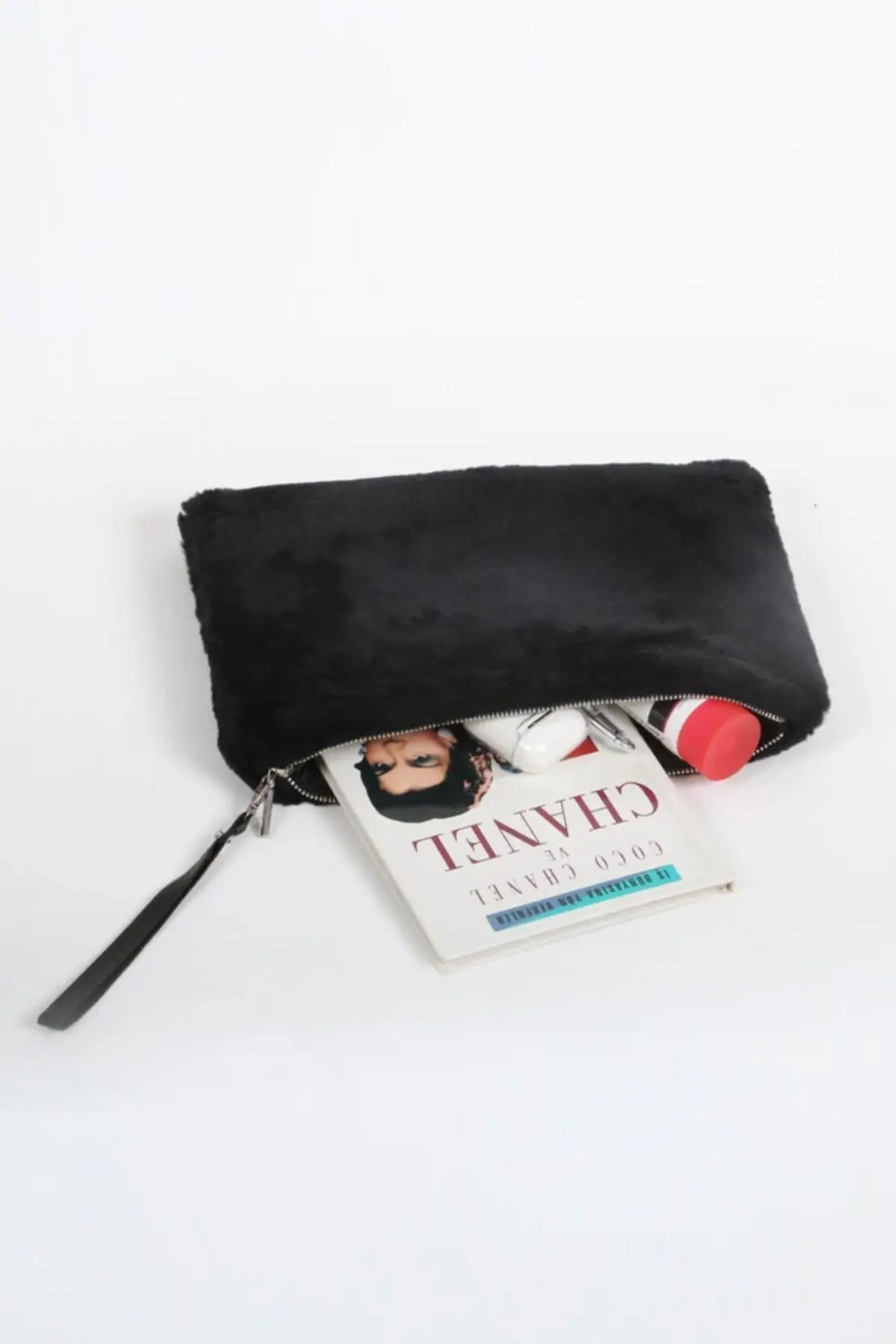 

Женская Черная ручная сумка