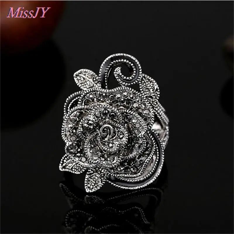 Кольцо женское в готическом стиле с черной розой винтажное | Украшения и