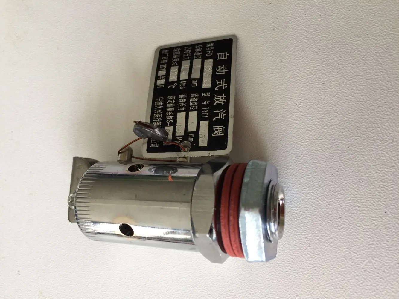 Медицинский автоматический паровой клапан TYF10.165/8 давление разряда 0 099мпа |