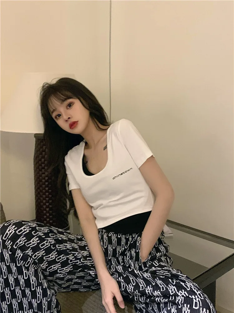 

2021 spring and summer women's net red fake two short sleeve T-shirts + design high waist and thin wide leg pants