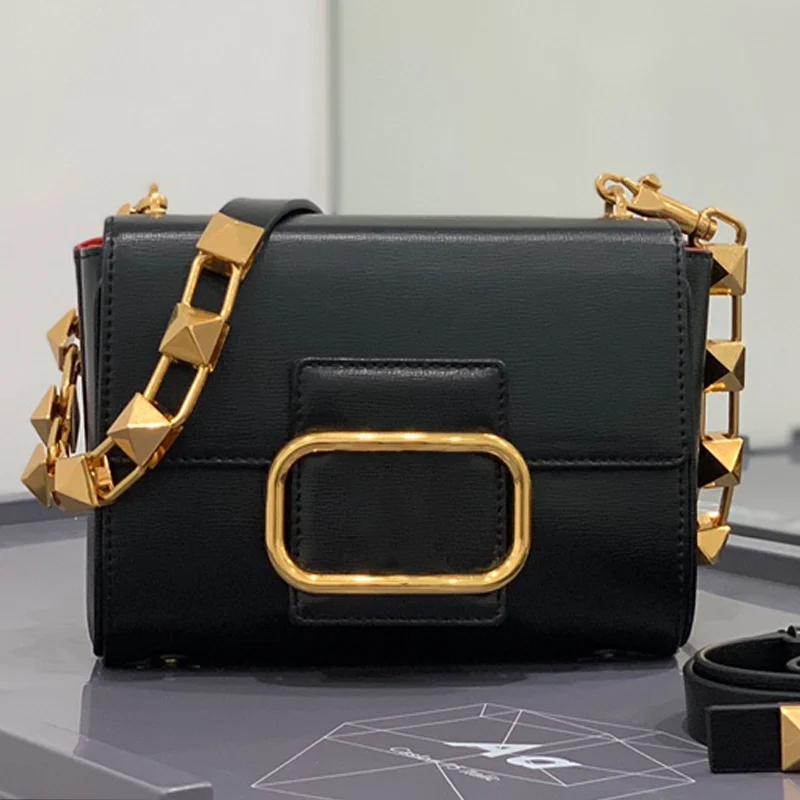 

Retro design hardware buckle multifunctional leather shoulder bag ladies new fashion metal rivet shoulder strap messenger bag