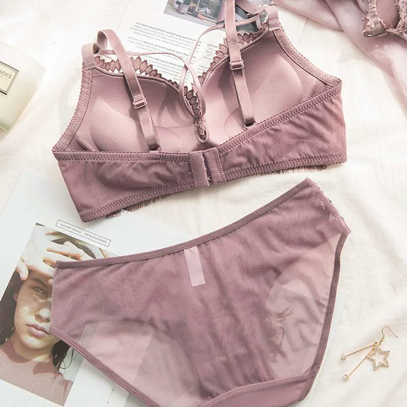 Комплект женского кружевного нижнего белья с вышивкой и бантиком|Комплекты