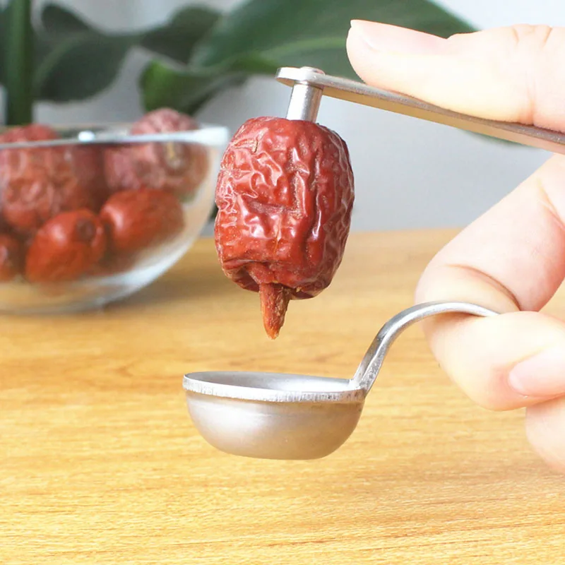 

1 PC Home Supplies Stainless Steel Kitchen Gadget Go Nuclear Device Red Dates Accessories Cherry Pitters Fruit Vegetable Tool