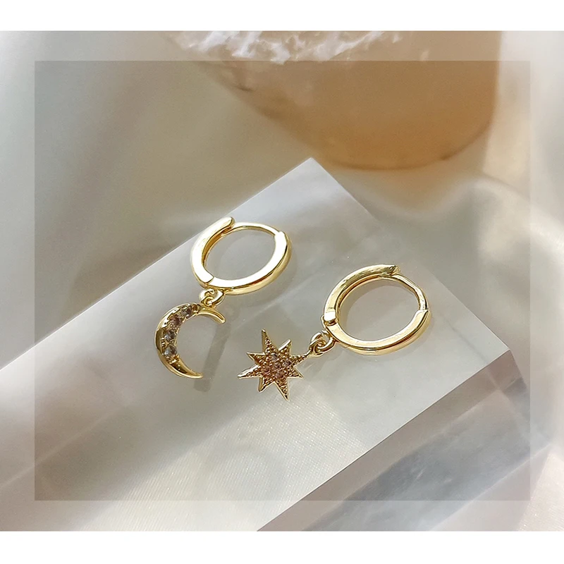 

New Arrival Fashion Classic Geometric Women Dangle Earrings Asymmetric Earrings Of Star And Moon Female Korean Jewelry