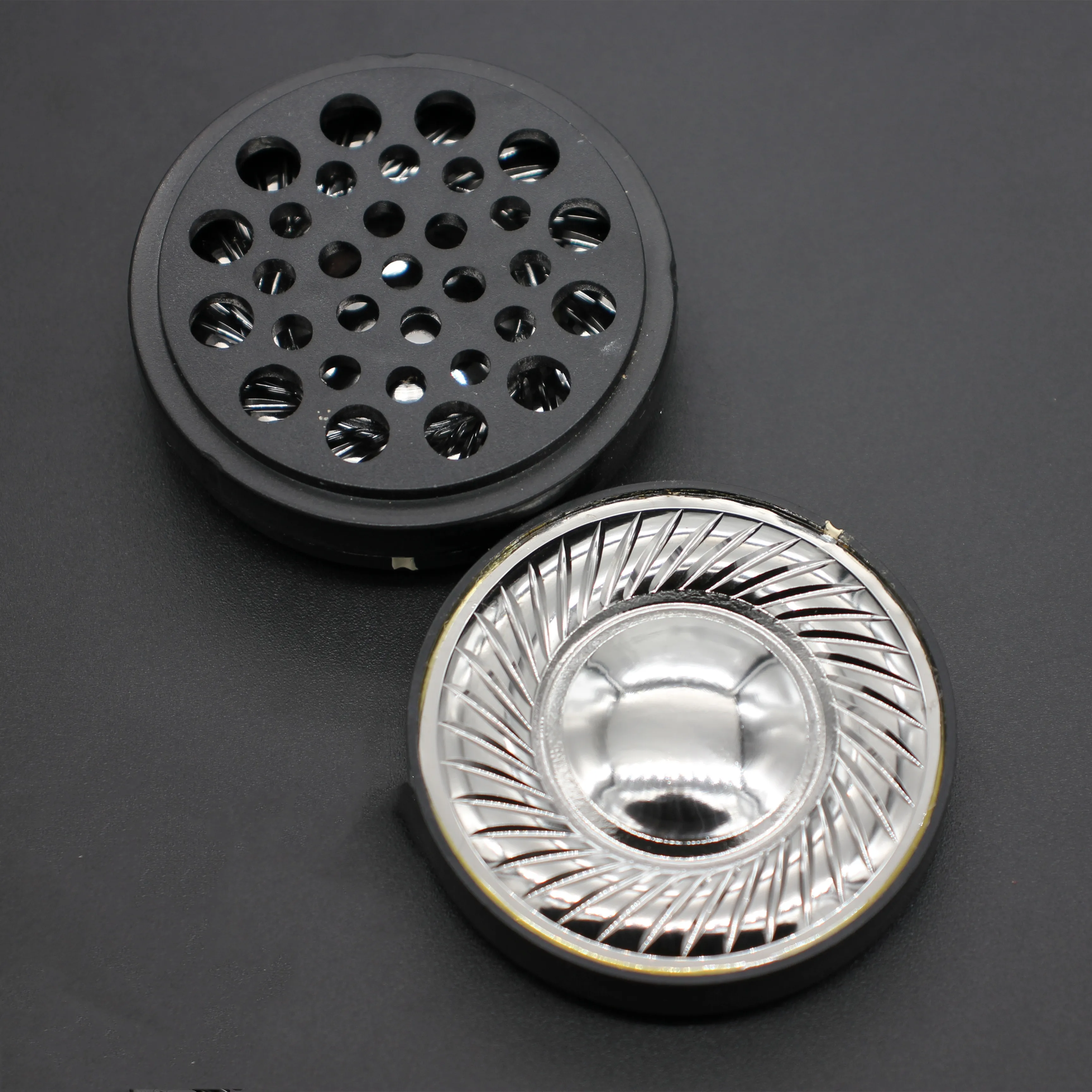 

Динамик 50 мм, мембрана бериллия, голосовой бас-анализ 32 Ом, 2 шт.