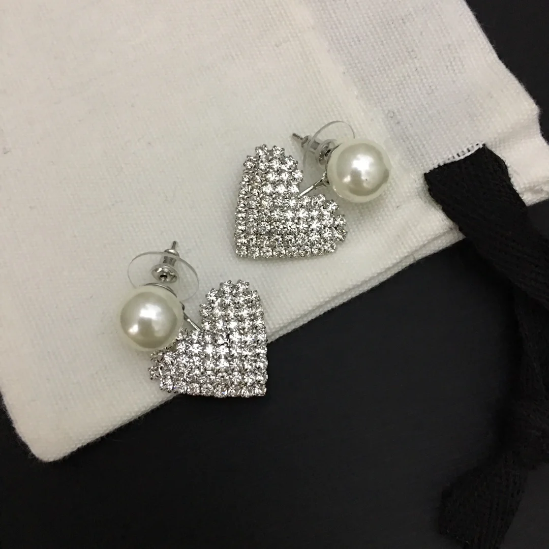 

Love crystal pearl temperament fashion ladies elegant earrings