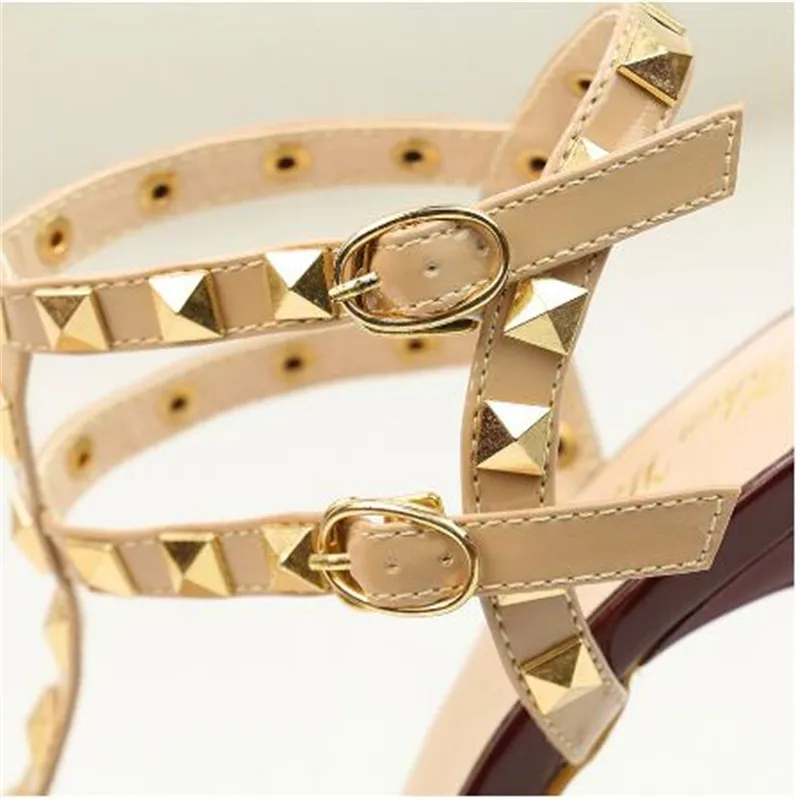 

2019 New Rivet Double Buckle Fashion Women Sandals High Heels Pointed Cut-Outs Party Shoes Women Solid Patent Leather Rome Shoes