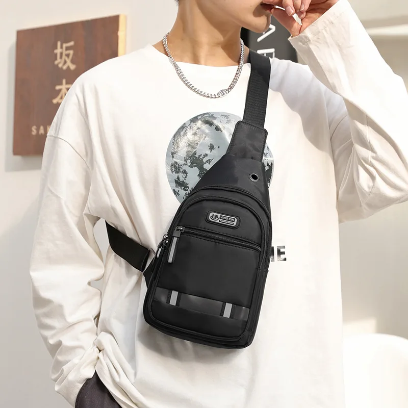 

Trendy 2021 Sport Casual Men Chest Bag Waterproof Light Single Shoulder Bag Outdoor Running Storage Bag with Reflective Strip