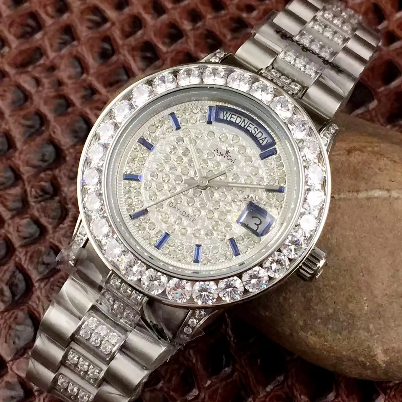 

Luxury New Men Daydate Gold Silver Full Diamonds Watch Automatic Mechanical Stainless Steel Sapphire Glass Watches Limited