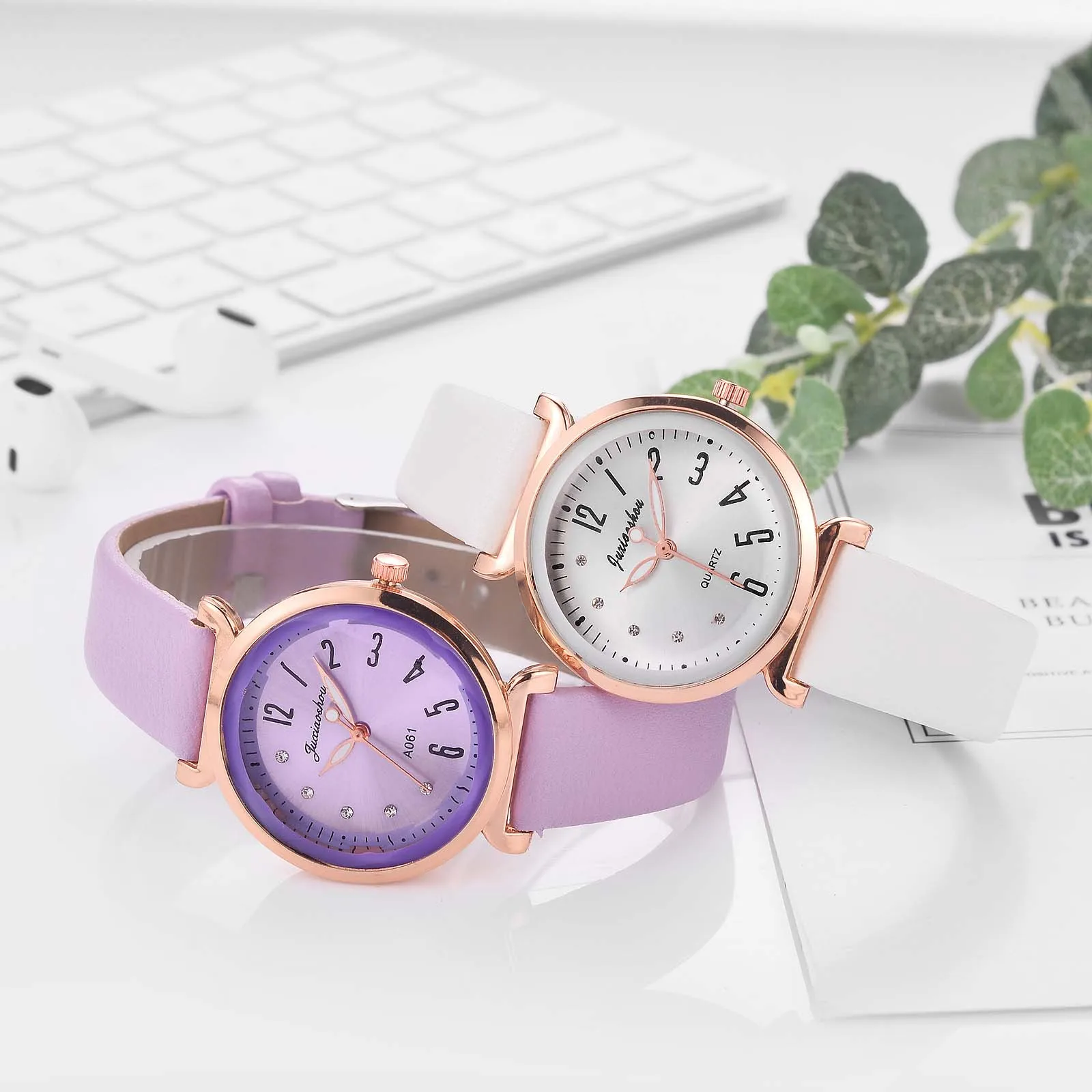 

Exquisite belt Watch woman Sleek Minimalist Fashion With Strap Dial Women's Quartz Watch Gift Watch for female relogio feminino