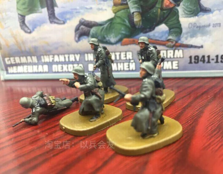 

1:72 die-cast resin model World War II German scout color resin soldier model free shipping