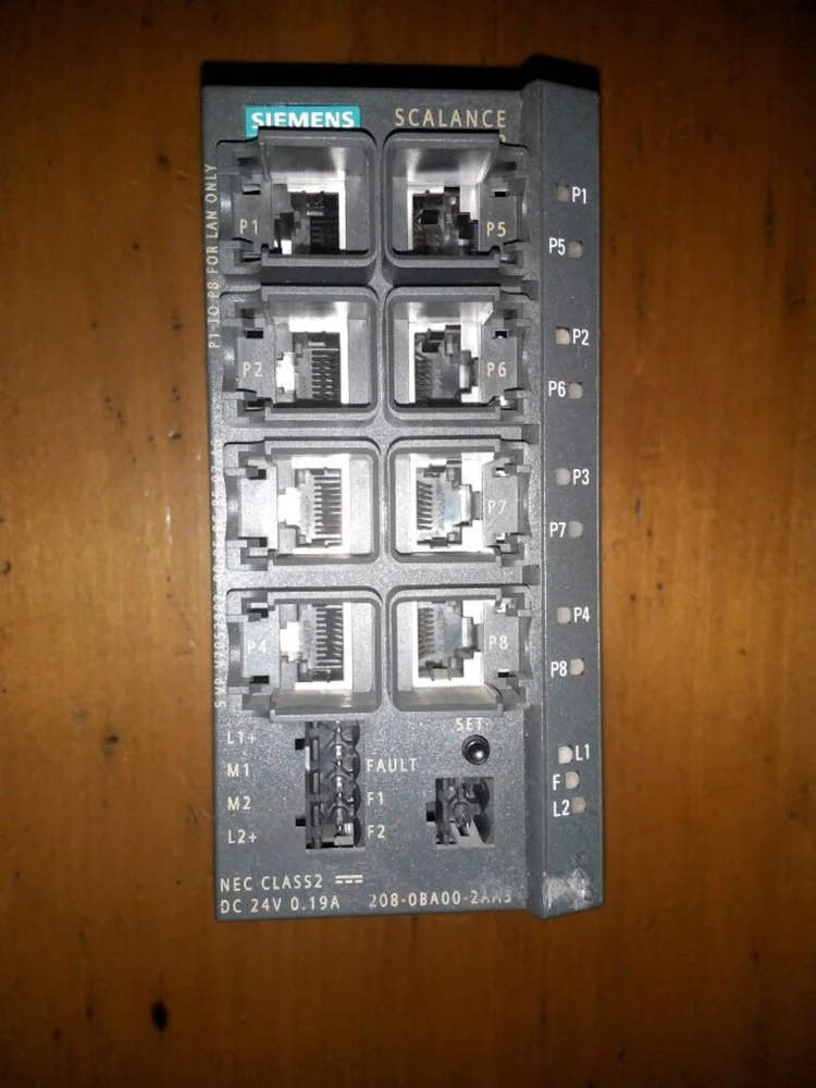 Siemens 6GK5208-0BA00-2AA3 Simatic SCalance X208IE управляемый переключатель используемый в хорошем