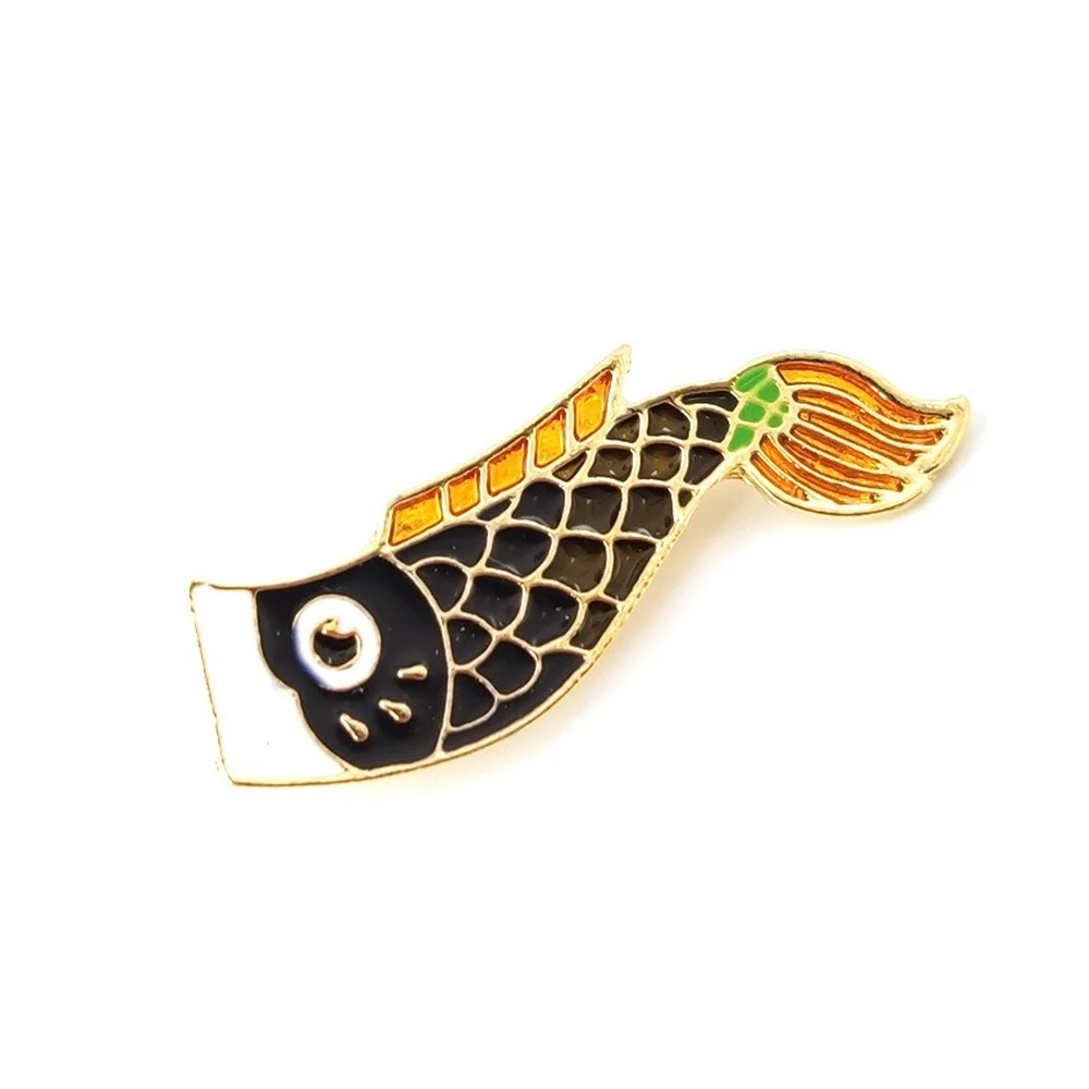 

Japan Fashion Anime Pins My Melody Brooches For Women Jewelry Gift Enamel Pin Cute Brocade Carp Women Accessories Wholesale