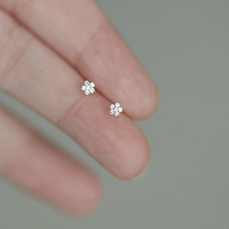 Рисунок 5 - Женские серьги-гвоздики из серебра 925 пробы