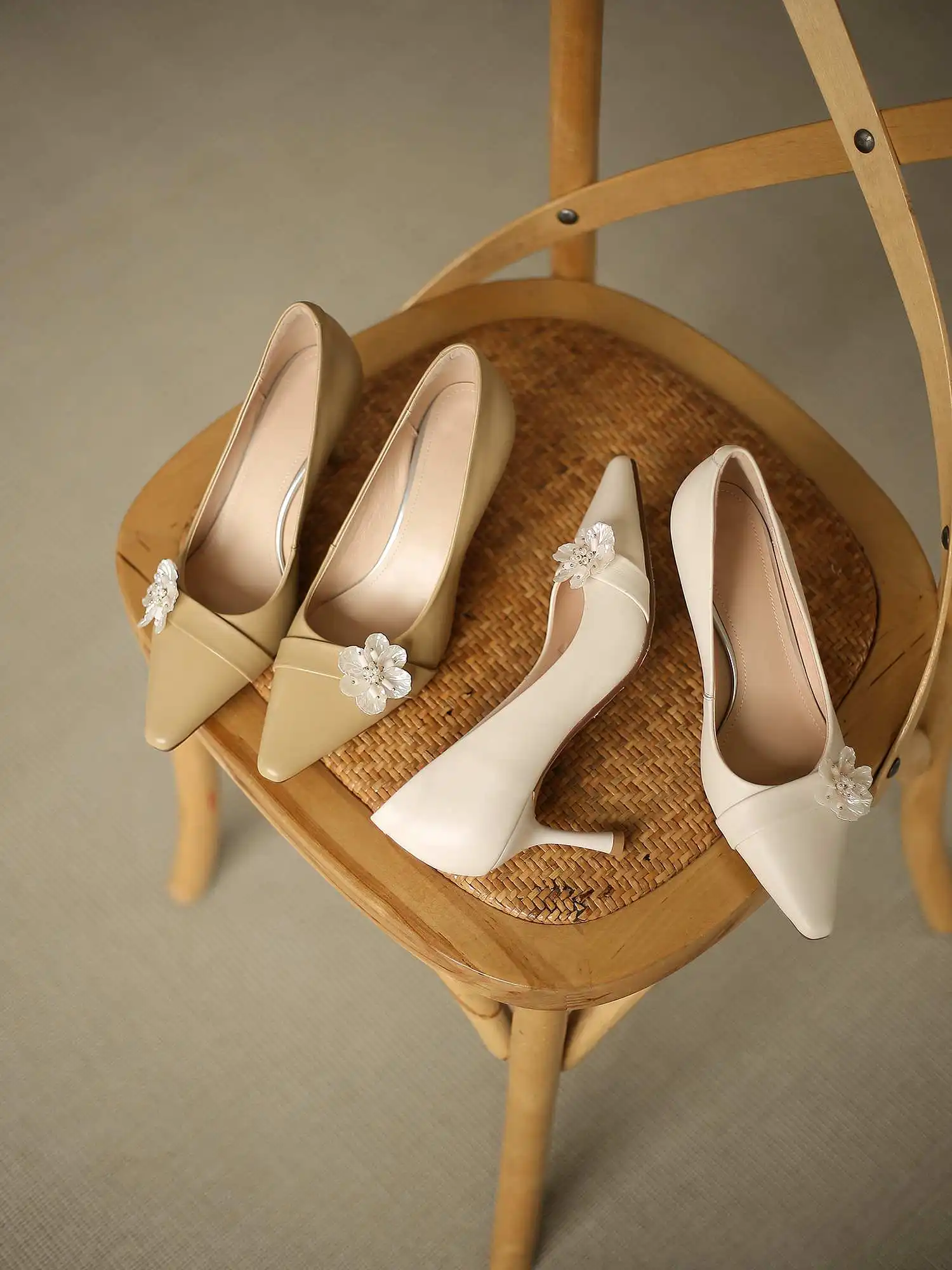 

Krazing Pot wedding shoes genuine leather sweet girls appliques small square toe thin high heel slip on gorgeous women pumps L39