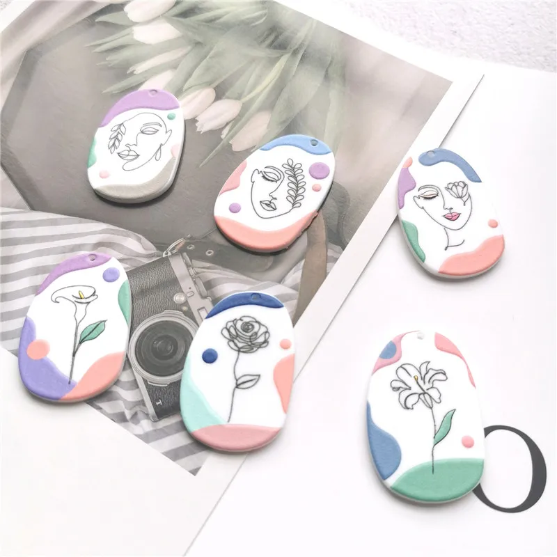 

30pcs/lot Girl flowers print Relief effect pattern geometry irregular shape acrylic beads diy jewelry earrring accessory