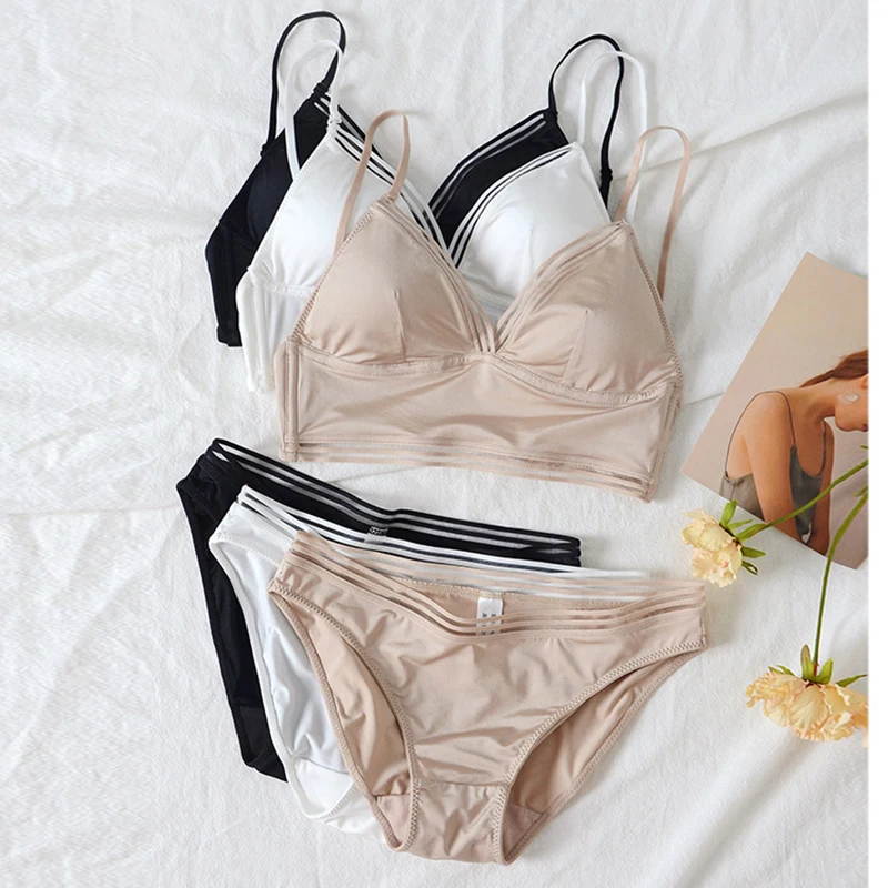 Комплект нижнего белья для женщин Шелковый бюстгальтер с большой открытой