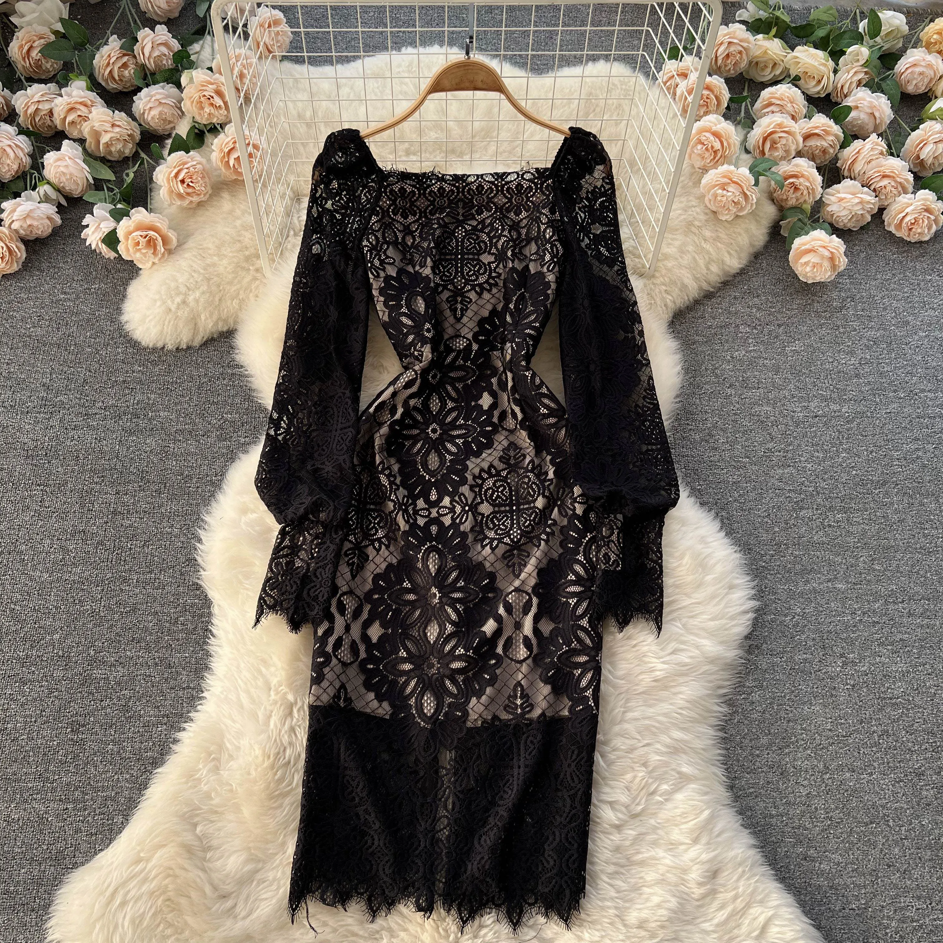 

Autumn and Winter 2021 New Fashion Women Square Neck Sequin Mesh Splicing Lace Hollow Hip Wrap Sexy Dress Elegant Vestidos