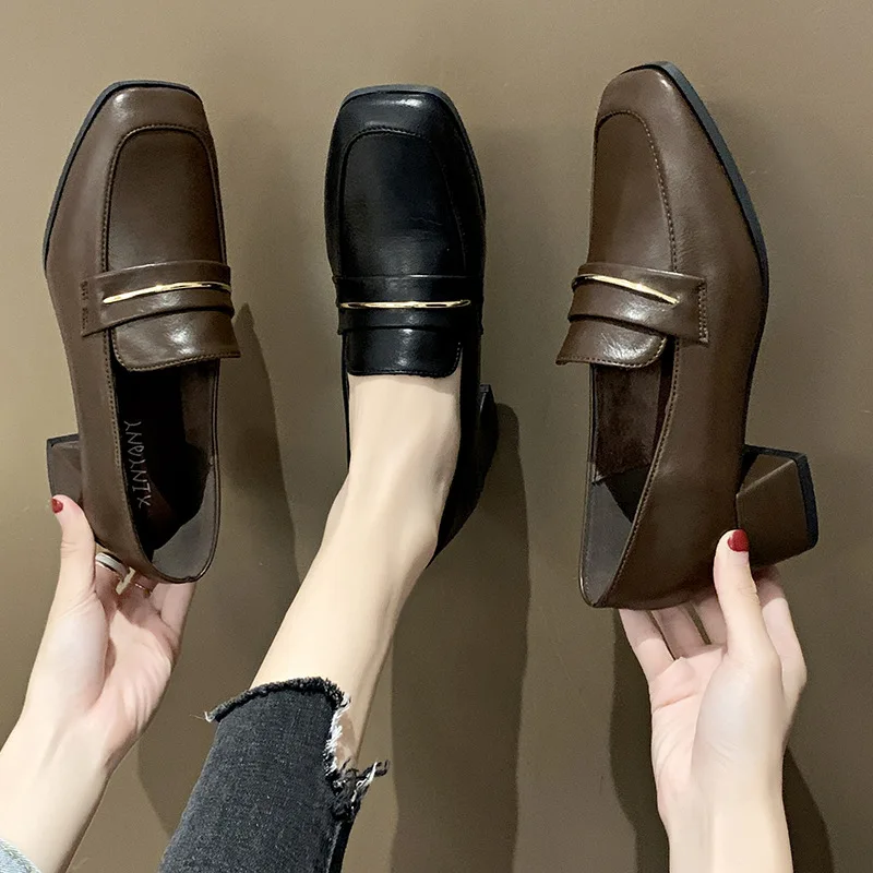 

Женские туфли-оксфорды на высоком квадратном каблуке, однотонные черные кожаные туфли-лодочки без застежки, повседневная обувь в британско...