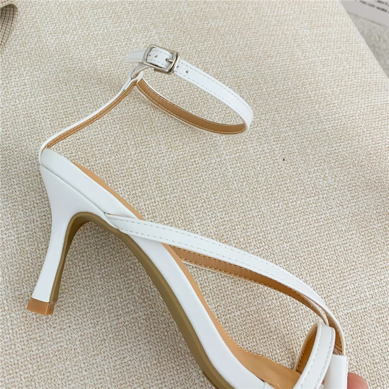 

2021 Summer Women 7cm High Heels Flip Flops Sandals Fetish Platform Pleaser Yellow Gold Sandles Stripper Sexy Luxury Brand Shoes