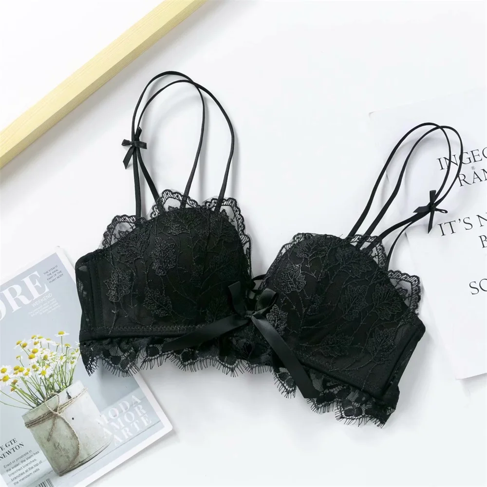 

2021 NEW Underwear Women Sexy Lace Embroidered underwear Beautiful Back Gather Lingerie No Rim Bra Fashion Design For Ladies