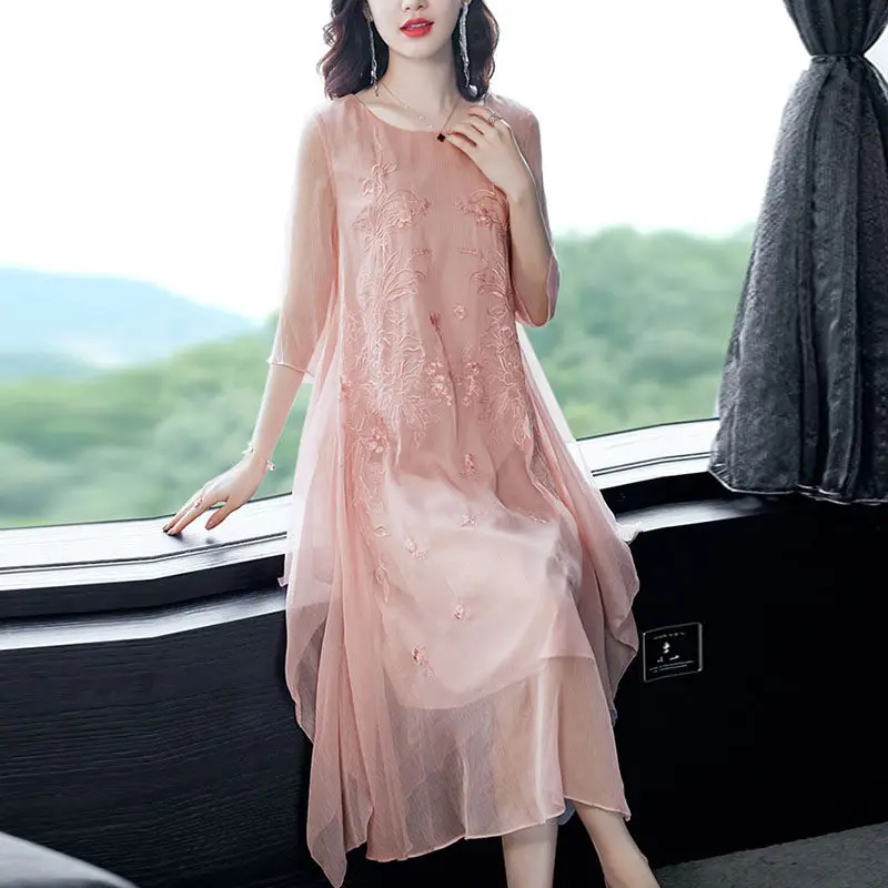 

Улучшенная Cheongsam для женщин в этническом стиле платье с вышивкой 2021 Лето Юбка с высокой талией в китайском стиле Стиль размера плюс одежда ...