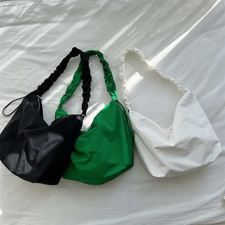 

Popular All-match Women's Simple Solid Color Messenger Large Capacity Single Shoulder Bag Leisure Pleated Nylon Tote Bag