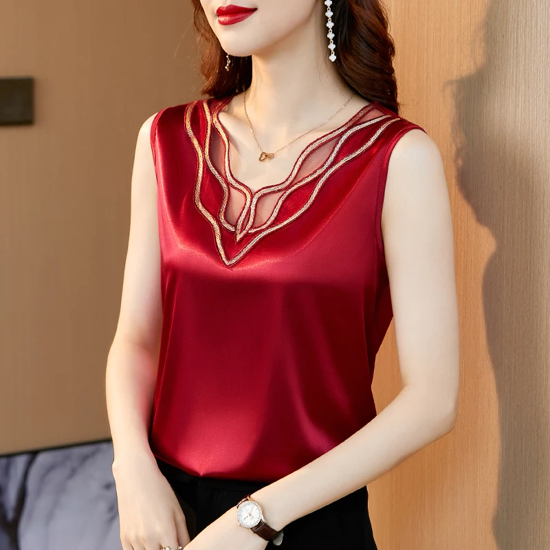 

Women's Tank Top Sexy Crop Vest Solid Lace Sleeveless Women Clothing Fashion Off Shoulder Hollow Out Black Summer Ladies Tops OL