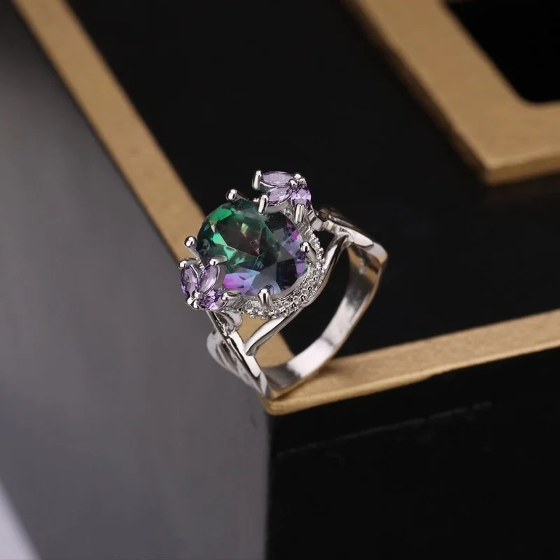 Женское кольцо с большим камнем обручальное радужным кристаллом из циркония 5