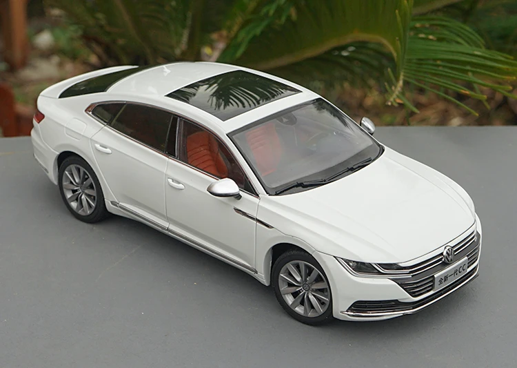 Высокое качество 1:18 VW CC модель сплава, имитация литого металла модель седана, изысканная коллекция подарков