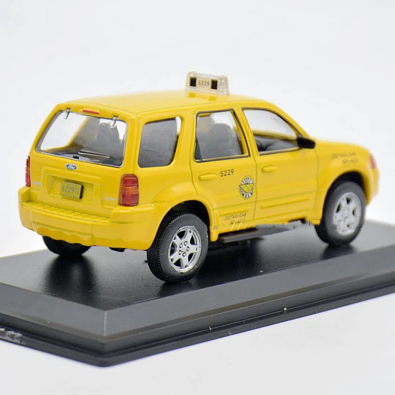 1:43 Scale Metal Alloy Classic SUV ESCAPE HYBRID CHICAGO 2005 Cab Taxi Car Model Diecast Vehicles Toys F Collection Gifts | Игрушки и