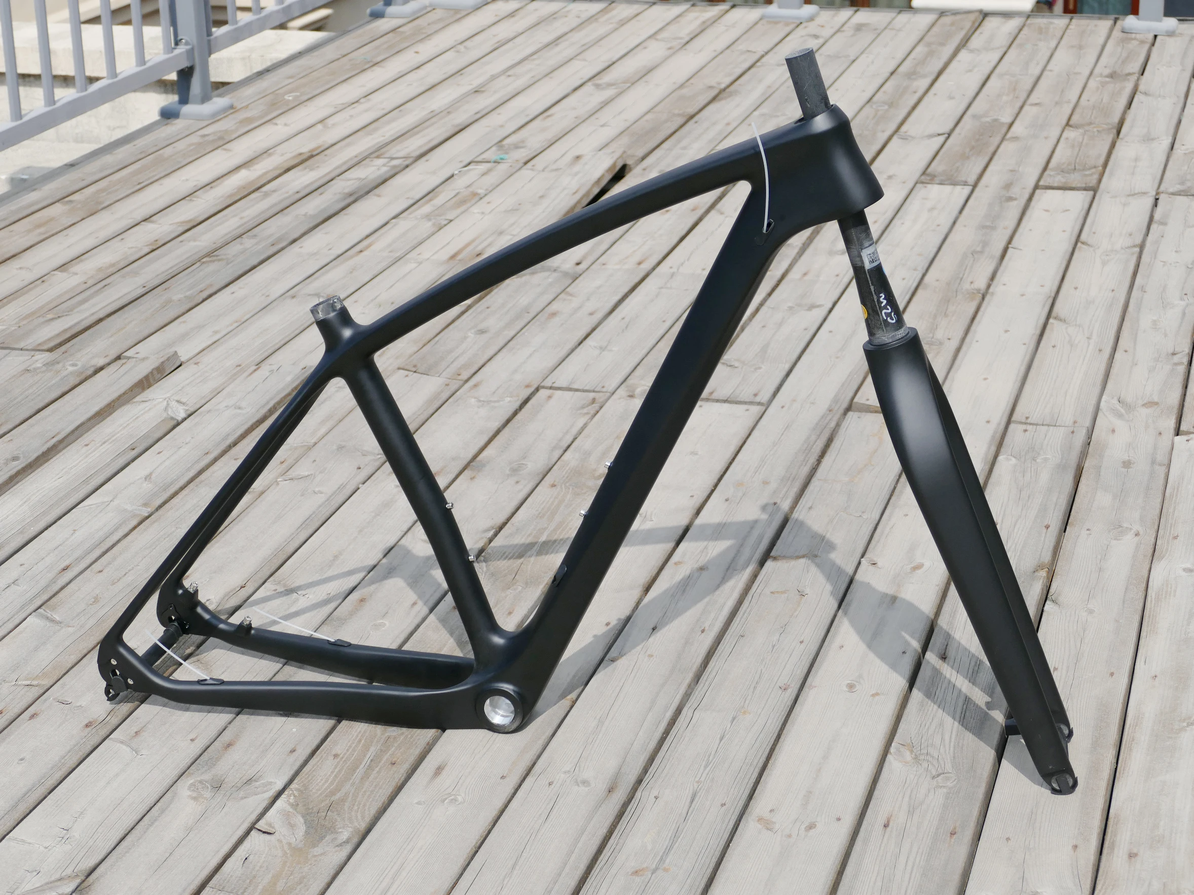 Полностью карбоновая рама и вилка для горного велосипеда 29ER UD матовая