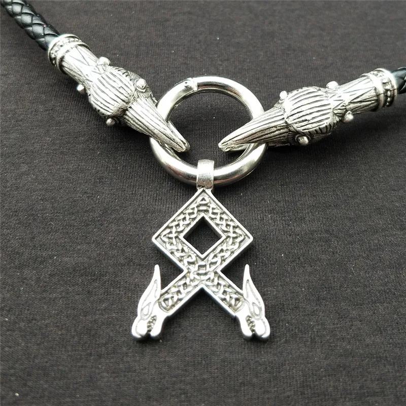 

Men'S Viking Knowles Rune Pendant With Raven Head Chain Necklace Nordic Runes Odin Ethnic Jewelry Gift Dropshipping