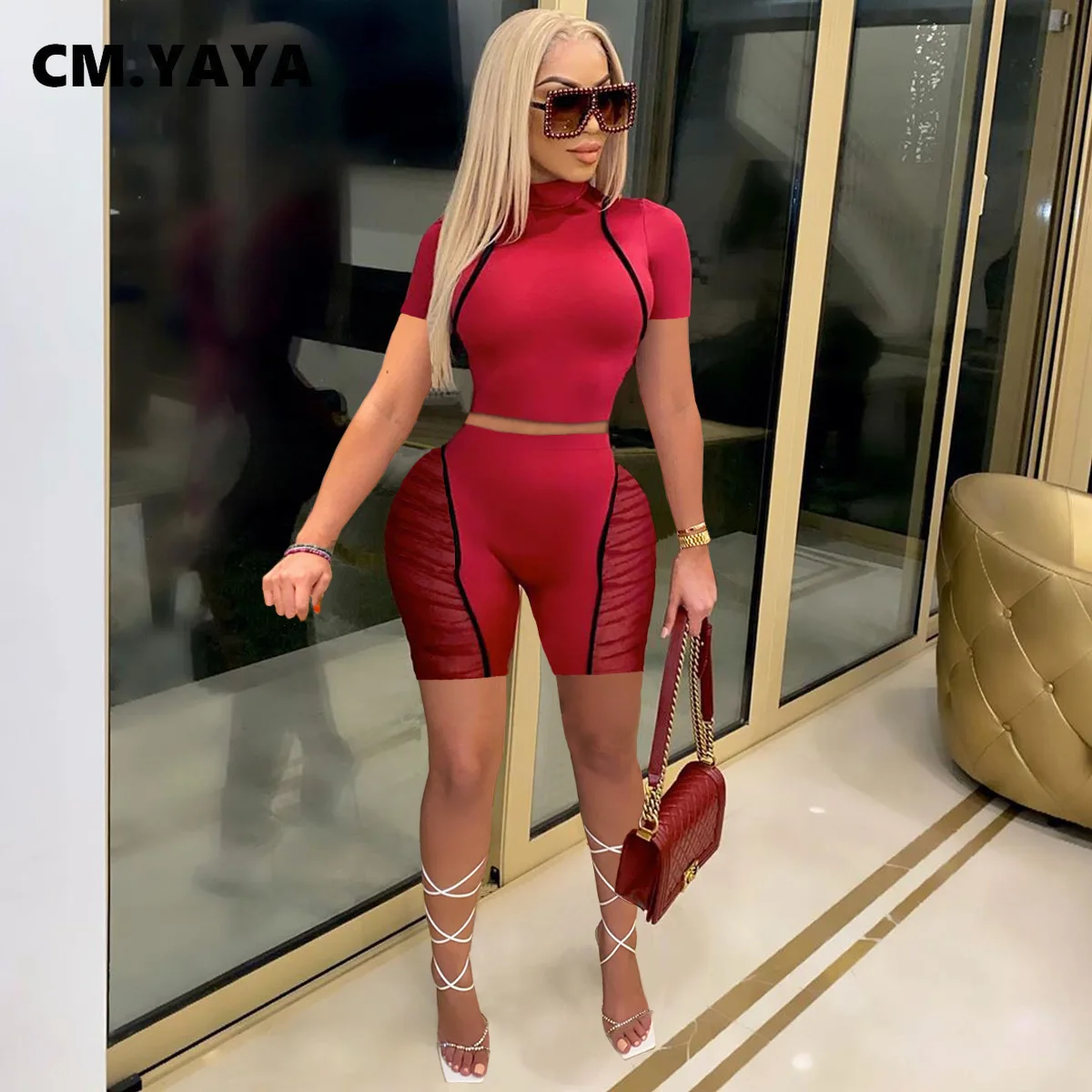 

См. «Несокрушимая Механическая пуловер с короткими рукавами футболки с воротником "хомут" одинаковая Боковая Отделка: пэтчворк, рюши; Сетки ...