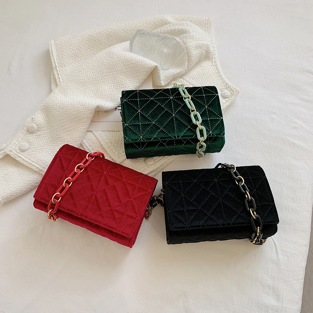 

Women Velvet Chain Flap Shoulder Bag Lady Thread Quilted Luxury Lattice Snap Thick Chain Trending Handbag Designer Clutch