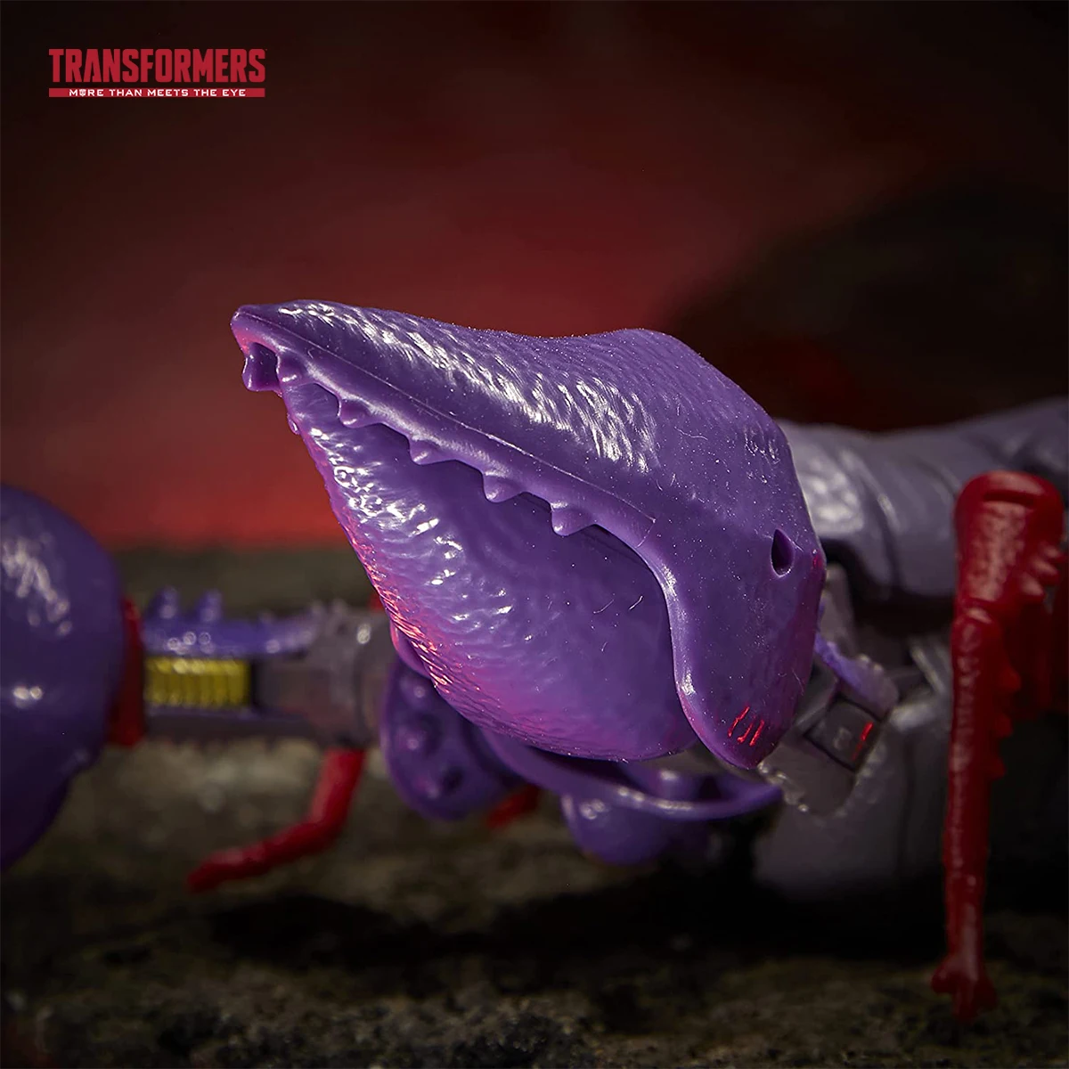 Трансформеры Битва за Кибертрон Королевство Делюкс WFC-K23 Predacon скорпонок