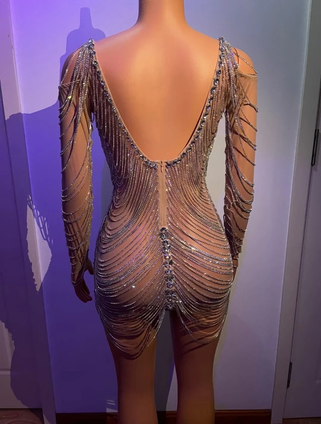 Соблазнительное платье стразы с цепочками сеткой на день рождения и выпускной