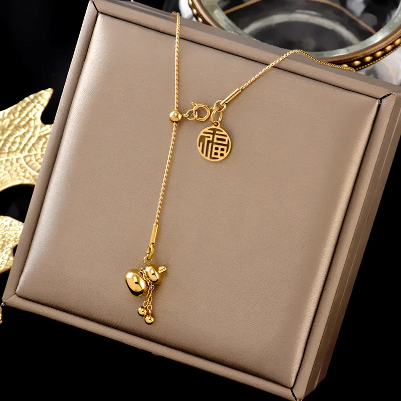 

Titanium steel non fading Chinese style fortune gourd Necklace ins light luxury high sense original design Xifu clavicle chain