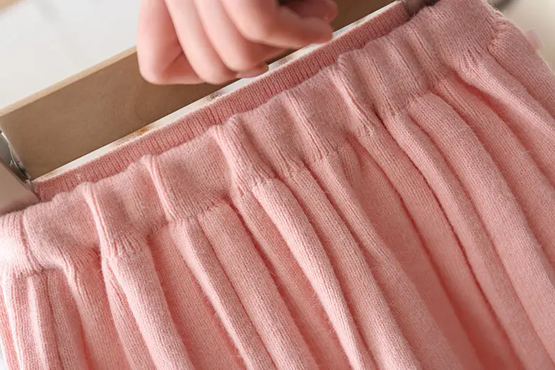 Костюм детский весенний из двух предметов свитер и короткое платье для девочек |