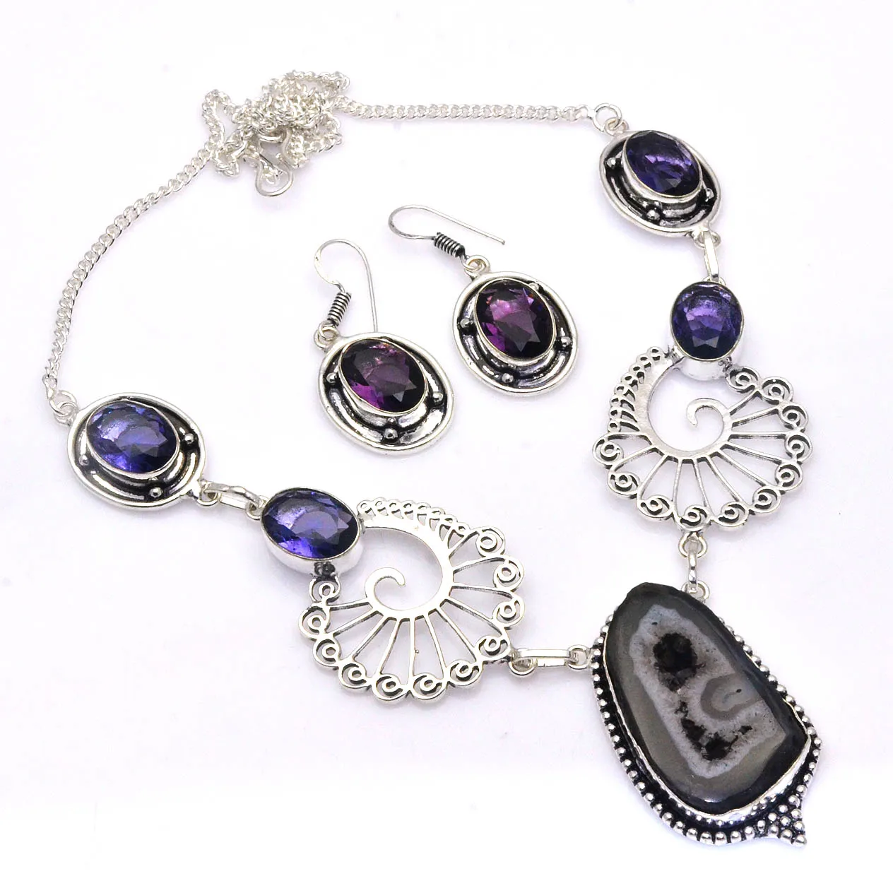 

Подлинное ожерелье с солнечной батареей и серьги из серебра, покрытое медью, 55 см, N4830