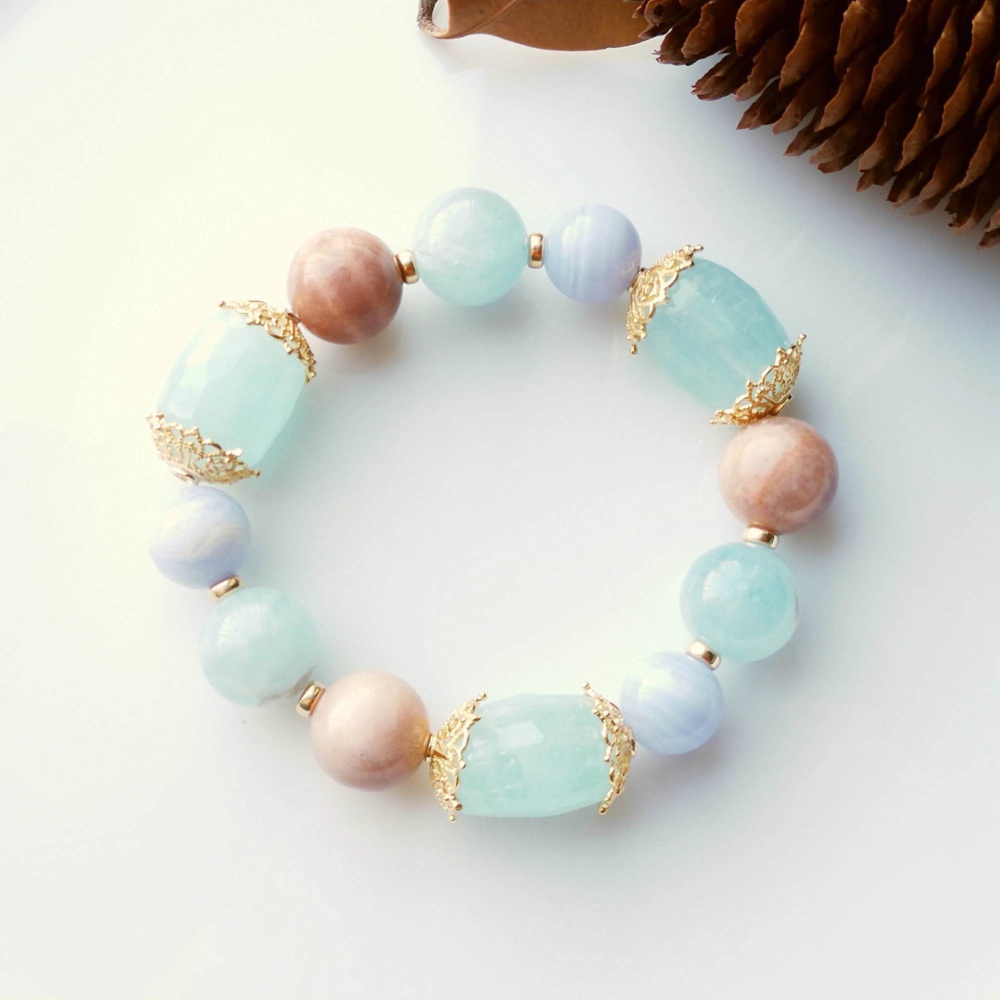 

Браслет Lii Ji из натурального природного камня Sunstone, эластичный кружевной браслет из голубого агата с аквамарином, серебро 925 пробы, золото 18 ...