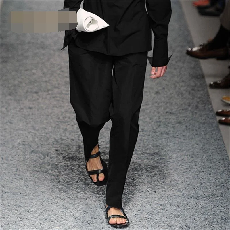 

Повседневные мужские брюки свободного подиума на весну и лето, тонкие индивидуальные черные брюки, брюки-султанки в британском стиле