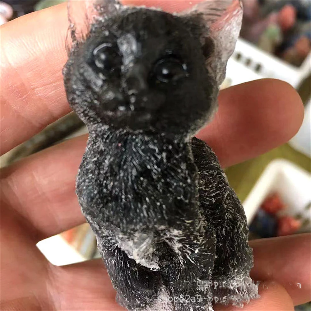 

Кукла-кошка из натуральной эпоксидной смолы с кристаллами