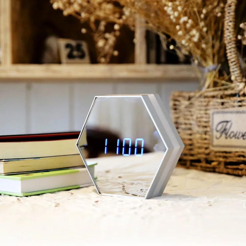 

2021 Disney Star Wars Wall Clock Electronic Smart Luminous Timer Wake Up Children's Desktop Alarm Clock Bedroom Decoration