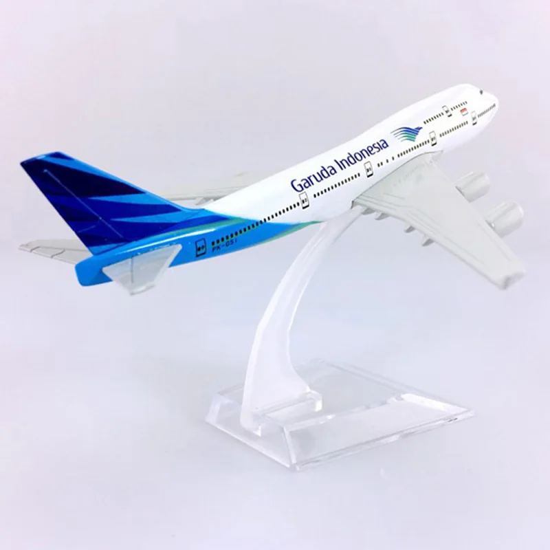 16 см 1:400 B747 400 модель Гаруда Индонезия авиакомпаний С недрагоценных металлов