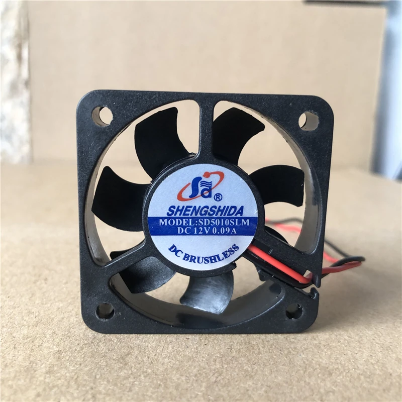 

Новый SD0512SLM 5010 5 см 12V 0.09A 2-проводной немой ультра тонкий 5 см нагнетатель воздуха вентилятор